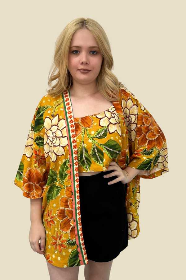 CROPPED + KIMONO LUA DALIA FUNDO AMARELO