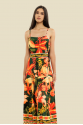 VESTIDO LONGO COM ALÇA/CINTO CRIS FLORAL LARANJA FUNDO VERDE